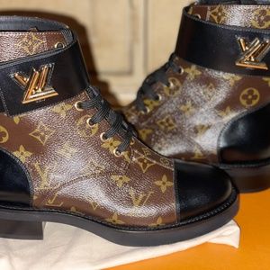 Louis Vuitton LV Monogram Wonderland Flat Ranger Combat boots